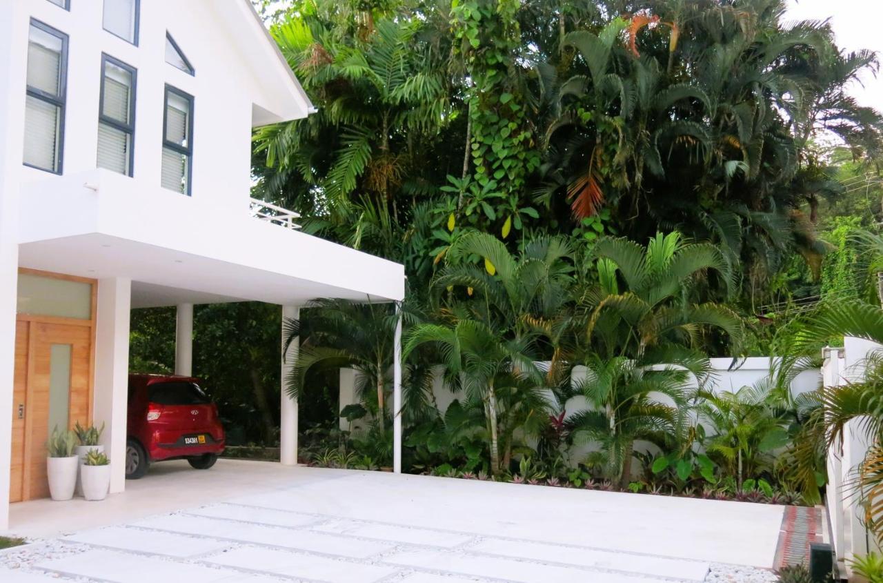 Lyla Beach Villa Pointe Au Sel Bagian luar foto