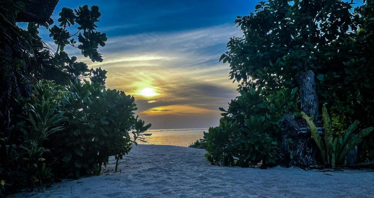 Lyla Beach Villa Pointe Au Sel Bagian luar foto